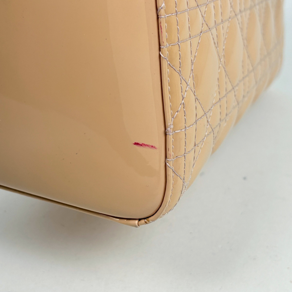 Christian Dior Lady Cannage handbag, patent leather, beige, women's. - Picture 5 of 8